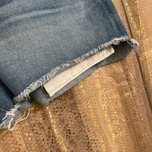 Madewell High Rise Raw Hem Medium Wash Denim Shorts, 32 NWOT - Picture 4 of 6